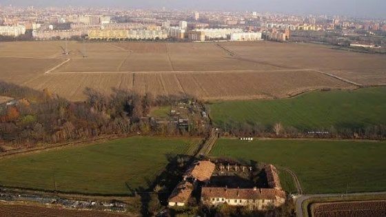 Consumo di suolo ed etica: confronto all'università di Parma 