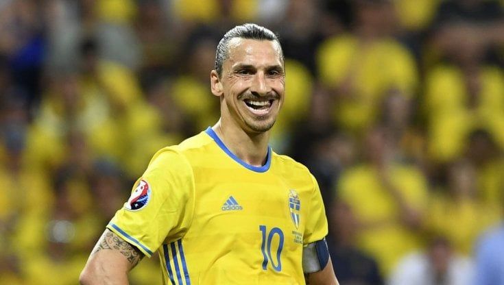 Ibrahimovic e il post in maglia Svezia: "E' da tempo che non ci si vede"