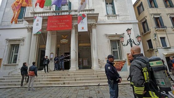 Venezia, principio di incendio al teatro La Fenice. Subito bloccato