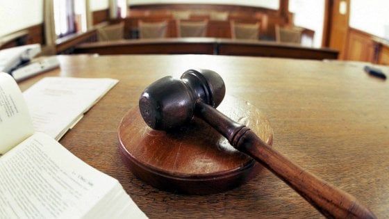 Testimone di Geova ripudiato dopo l'addio alla congregazione. La Cassazione: "Non va risarcito"