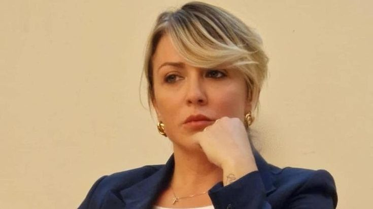 Pirellone, sfiduciata la presidente dell’Arpa Lucia Lo Palo (FdI) accusata di negazionismo climatico: almeno otto franchi tiratori