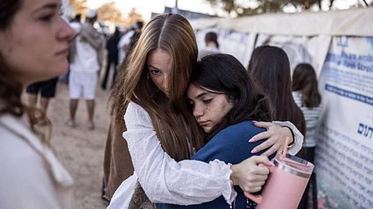 Gli ostaggi e i testimoni: “I bimbi sono segnati dal quel giorno d’orrore”