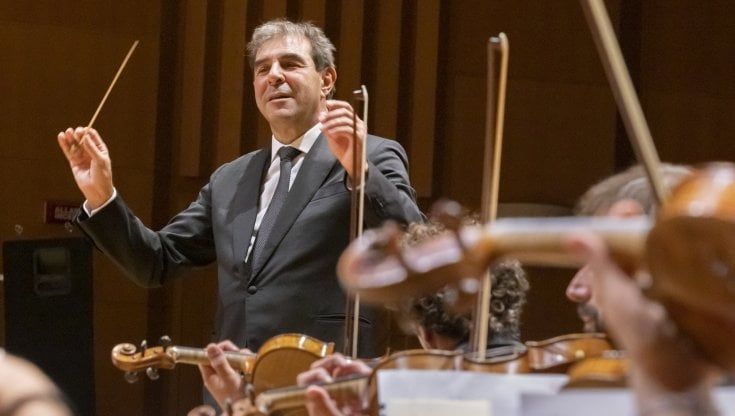 Il ritorno di Daniele Gatti a Bologna: con l'orchestra Mozart musica per la pace