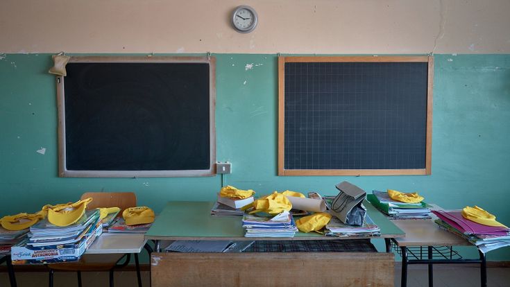La ministra Azzolina e le risposte che mancano per l’apertura a settembre: se la scuola resta un rebus