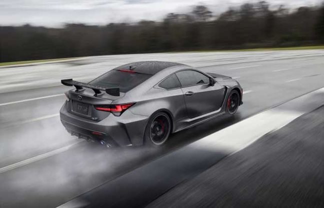 Lexus, doppia anteprima al salone di Ginevra