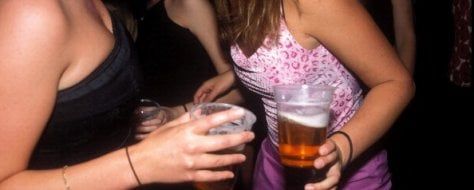 Alcol e adolescenti, i dati del consumo in Italia