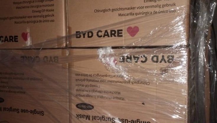 Palermo, mascherine scadute negli scantinati. Uno spreco da milioni di euro