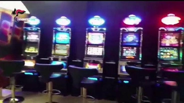 Riciclaggio, l’allarme del procuratore Rossi: “Nelle sale giochi legali investite montagne di soldi”