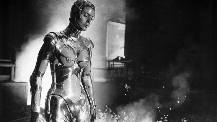 Le icone della moda degli anni ’90 in mostra a Milano