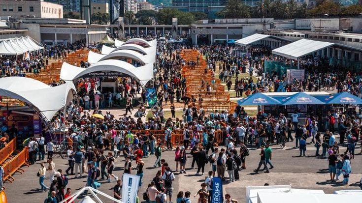 Via al Comicon 2026: fumetti, cinema e anteprime nel festival della cultura pop