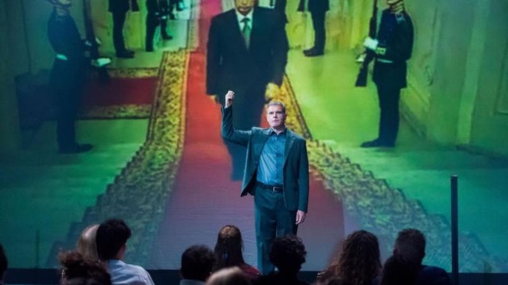 Stefano Massini, il suo Putin è un evento tv. “La storia di un bambino nutrito da violenza e potere”