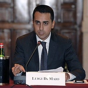 Riforme, M5S: "Arrivati al momento giusto". Ma dal Pd: c'&egrave; patto del Nazareno