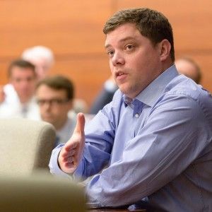 Andrew Balls: "Ma noi puntiamo sui titoli italiani e spagnoli, tra sei mesi la Bce proceder&agrave; ai maxi-acquisti"