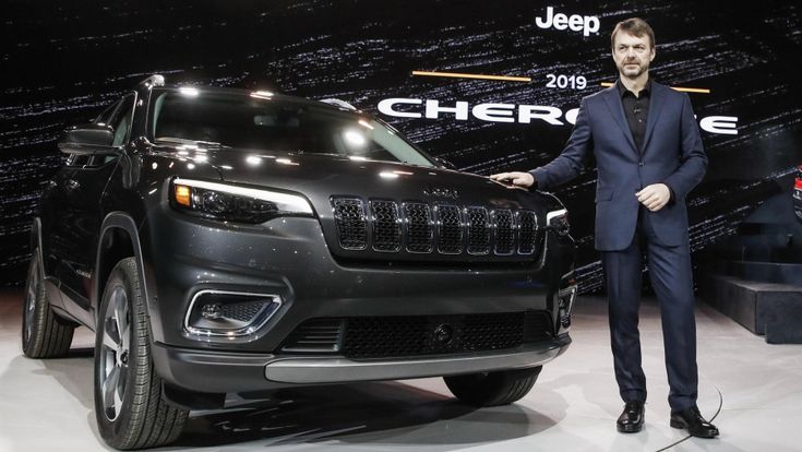 Nella fabbrica Jeep dove l'erede Manley si è fatto le ossa