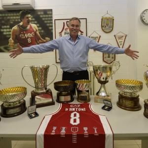 Basket, bentornato grande Mike. Milano riabbraccia D'Antoni
