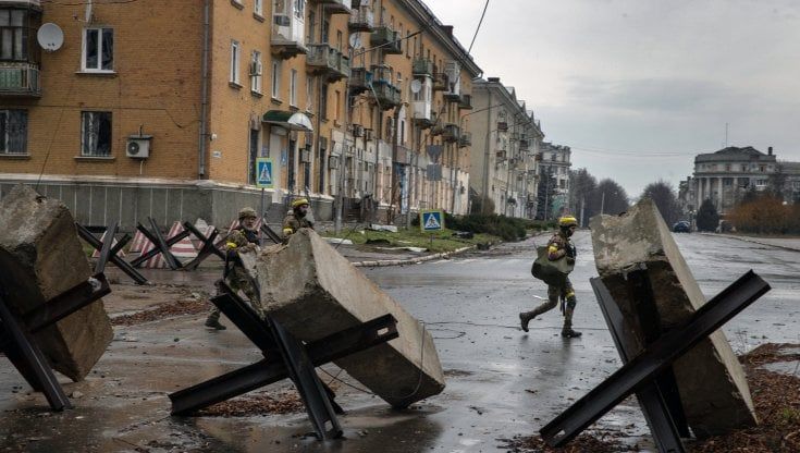 In trincea a Bakhmut, la Stalingrado ucraina ossessione di Putin