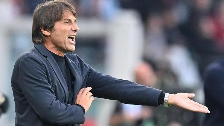Napoli, Antonio Conte resta in silenzio prima dell’Atalanta. Confronto con i giocatori