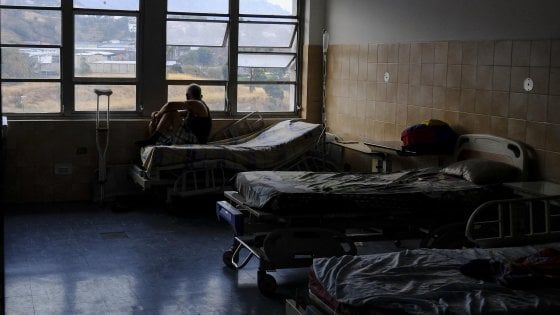 Venezuela, almeno 13 morti negli ospedali a causa del blackout