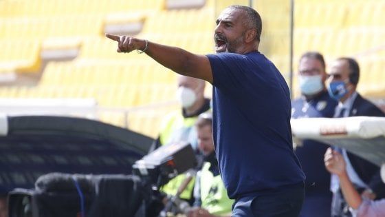 Parma, Liverani: ''Bene fino al primo gol preso, serve una rosa competitiva''