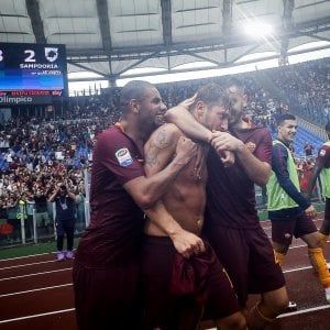 Roma, Totti: "Finchè gioco così perché smettere?"