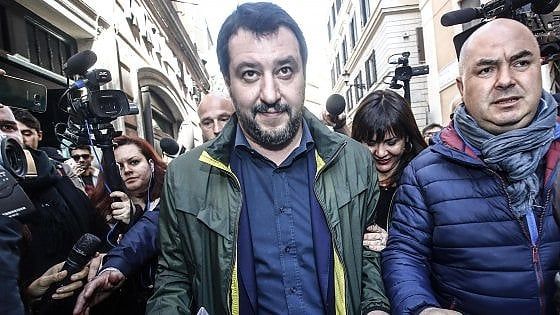 Salvini: "Berlusconi chiude agli M5s? No, siamo in linea". E su nuova legge elettorale dice: "Si può fare in una settimana"