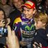 MotoGp, Lorenzo show su Twitter: 