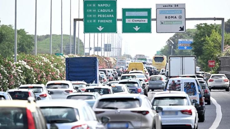"Corse clandestine, auto a 200 all’ora e tre incidenti al giorno”. Il vero volto del Gra