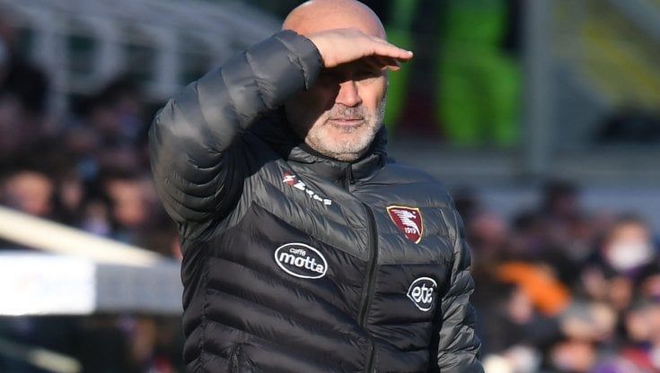 Salernitana, Colantuono: "Sconfitta per 4-0? Vi farò ridere, ma la squadra non mi è dispiaciuta"