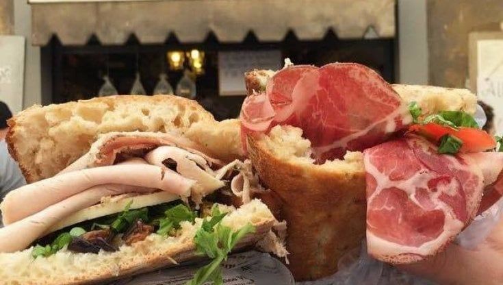 Mille euro in più il premio ai dipendenti dell'Antico vinaio