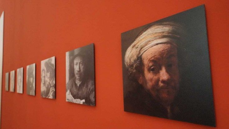 La luce sacra di Rembrandt nella “Cena in Emmaus”