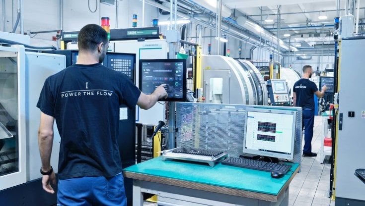 Automotive, 63 mila posti a rischio: "Servono incentivi per la ricerca e per le fusioni"