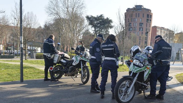 Il governo rilancia. Lamorgese: nuovi divieti se non c’è responsabilità 