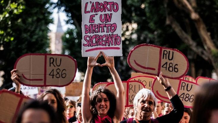 Consultori sotto attacco decimati dalla Regione: “Zero interventi sui servizi”