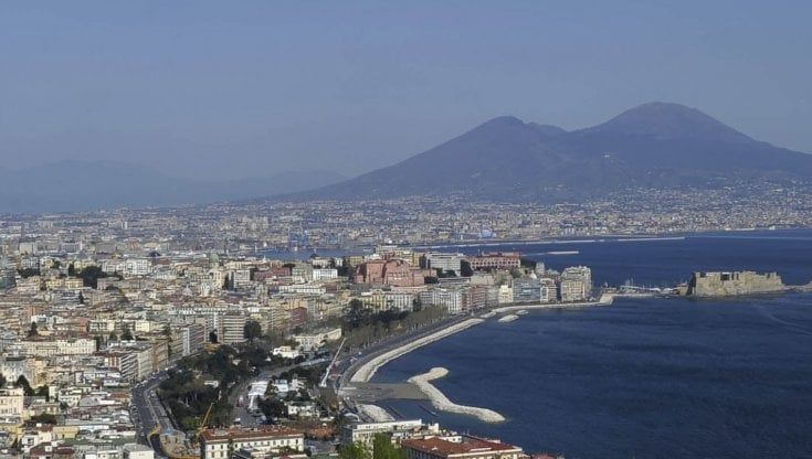 Napoli, in 310 si prenotano per ripulire giardini e parchi