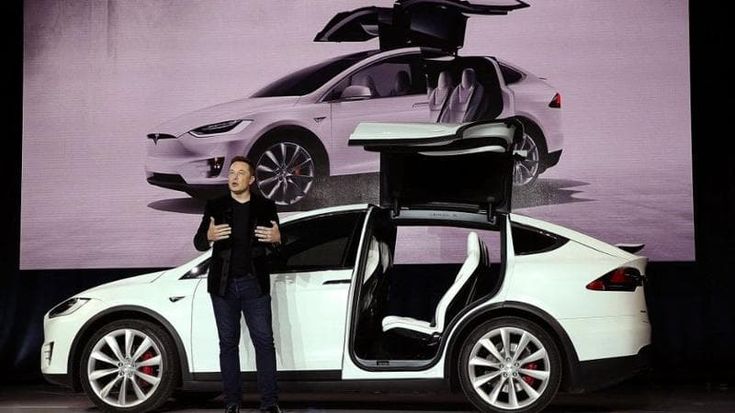 Tesla dice addio a Model X e Model S, Musk punta sui robot umanoidi Optimus