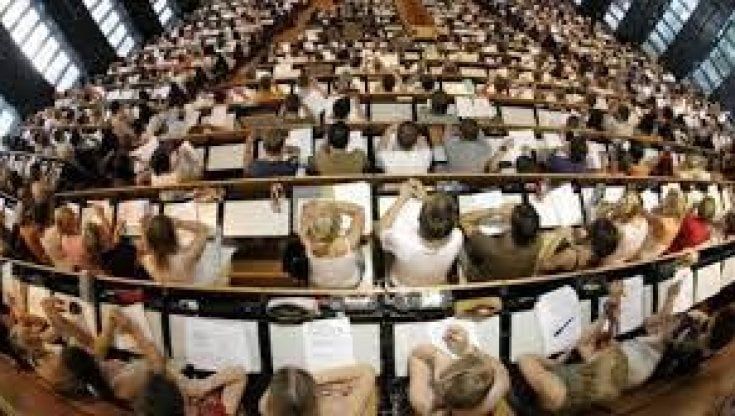 "Noi cervelli in fuga": ecco perchè tanti giovani lasciano l'Italia 
