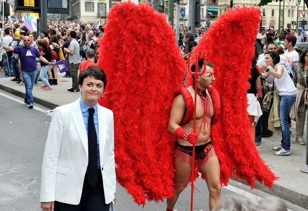 Partito il corteo del Gay Pride
