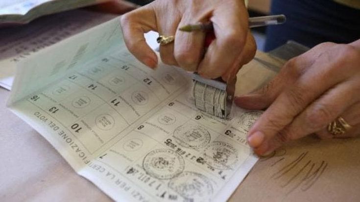 Tessera elettorale scaduta, persa o distrutta: ecco come e dove richiederla a Roma