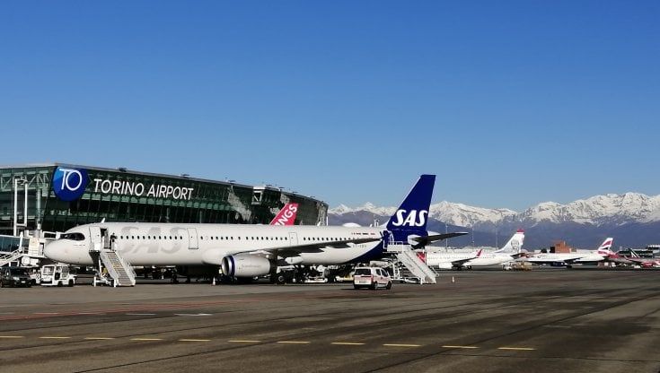 Eurovision, la carica dei 40mila all'aeroporto di Torino nei giorni del contest