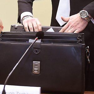 Adepp: "Professionisti più poveri, redditi scesi del 18% con la crisi"