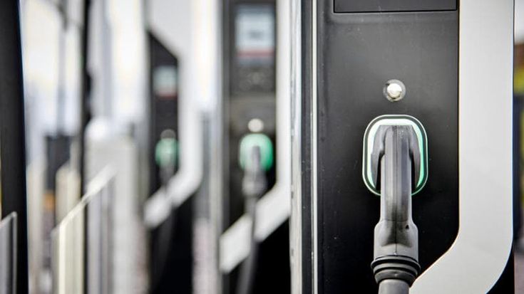 Mobilità elettrica, Mase: al via Piattaforma unica nazionale dei punti di ricarica