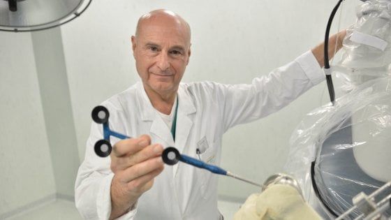 Il primario sotto processo per lesioni: "Le ginocchia sfondate ai pazienti? Le inventavo per dire che avevo avuto una brutta giornata"