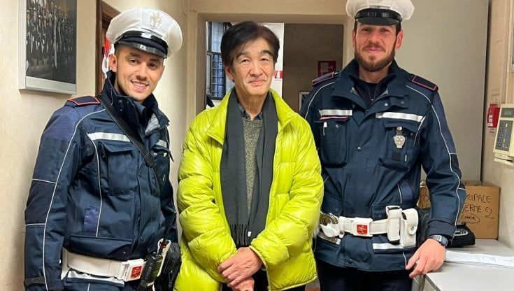 Musicista giapponese perde e ritrova il portafoglio con 1.300 euro