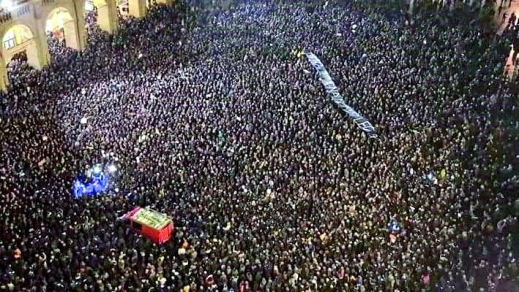 Rapporto Demos: lo Stato non convince. Tornano l’impegno e la voglia di piazza