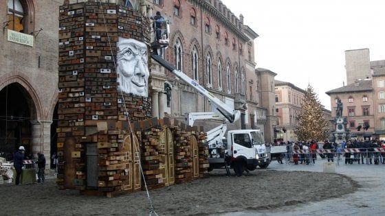 Bologna pronta ad accogliere il 2020: le regole per la festa in piazza