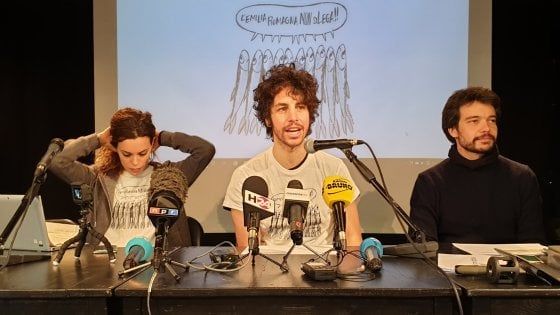 Bologna, la piazza delle Sardine: "Il 19 gennaio sarà evento epocale"