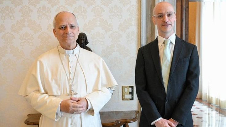 Giornalista che indaga sull’Opus Dei va dal Papa: “Può fare luce sugli abusi, è una setta”