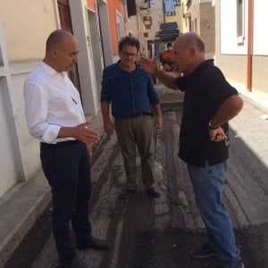 Bari, via alla pista ciclabile ma salvi 40 posti auto: "Favoriremo commercianti e studenti" 