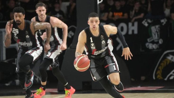 Basket, quarti play-off: Tortona sorprende la Virtus Bologna e accorcia, Reggio Emilia va sul 2-1 contro Venezia