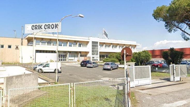 Crik Crok, il colosso delle patatine rischia il fallimento: 100 lavoratori senza stipendio